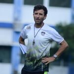 Foto : Pelatih Persib Bandung Luis Milla_net