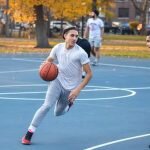 Foto :Orang Bermain Bola Basket_net