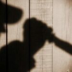 foto : ilustrasi pelaku membacok korban_net